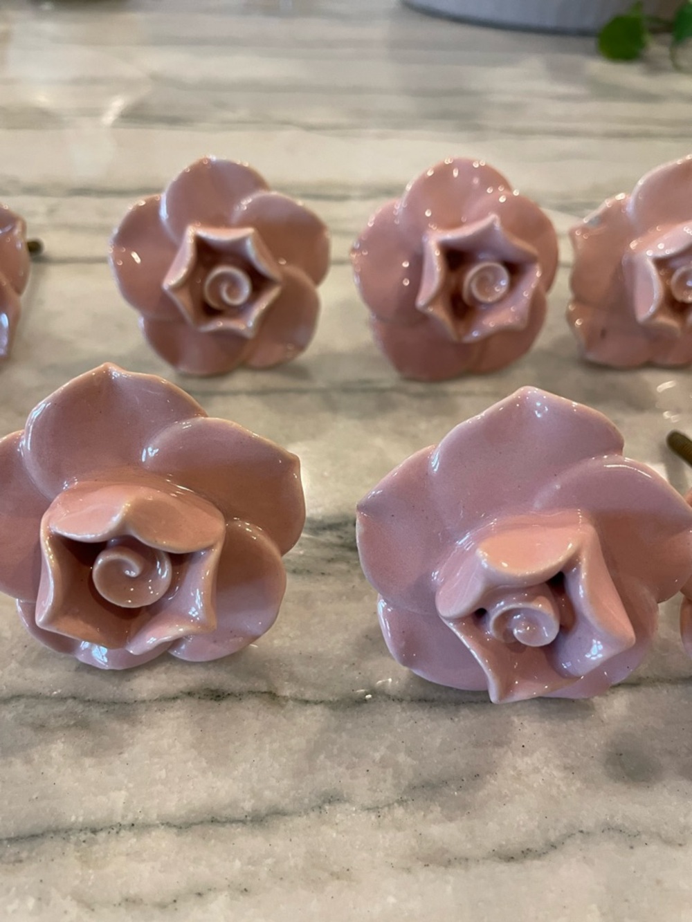 NINE Anthropologie Dusty Pink Ceramic Rose Drawer Knobs - Picture 3 of 9